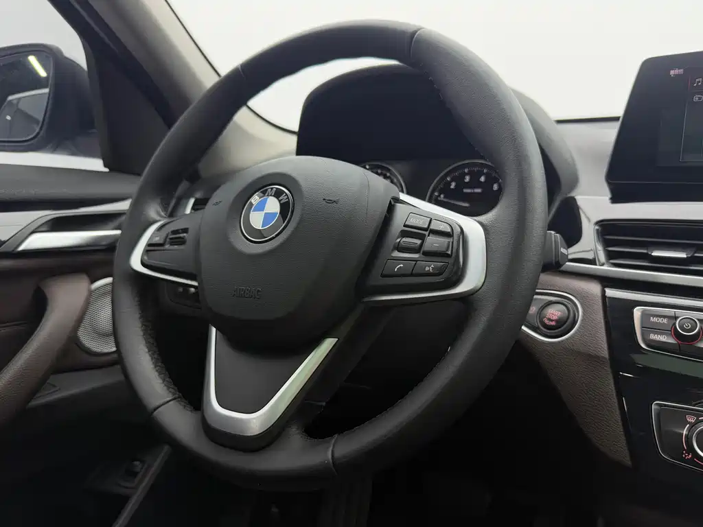 BMW X1 2022 sDrive20Li Fashion Model купить на сайте DeffCars