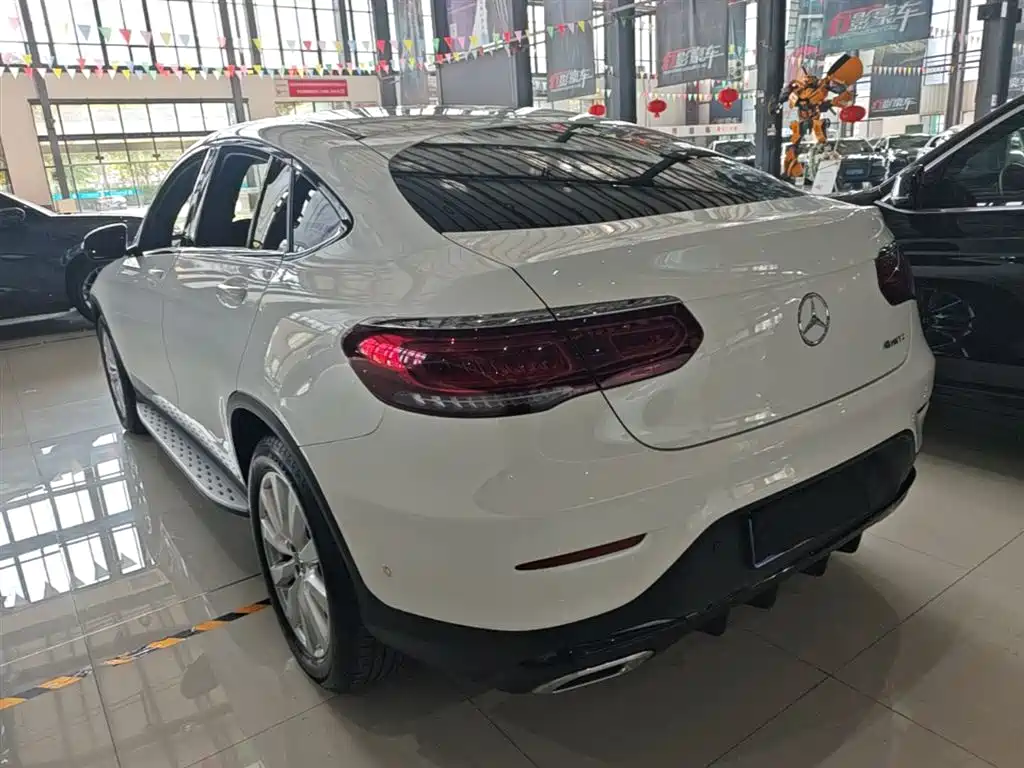 Mercedes-Benz GLC Coupe 2021 GLC 260 4MATIC Coupe SUV купить на сайте DeffCars