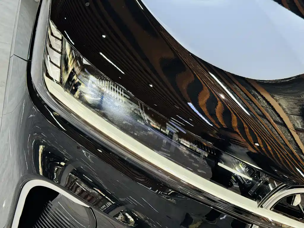 Voyager 2023 2.0T four-wheel drive premium version купить на сайте DeffCars