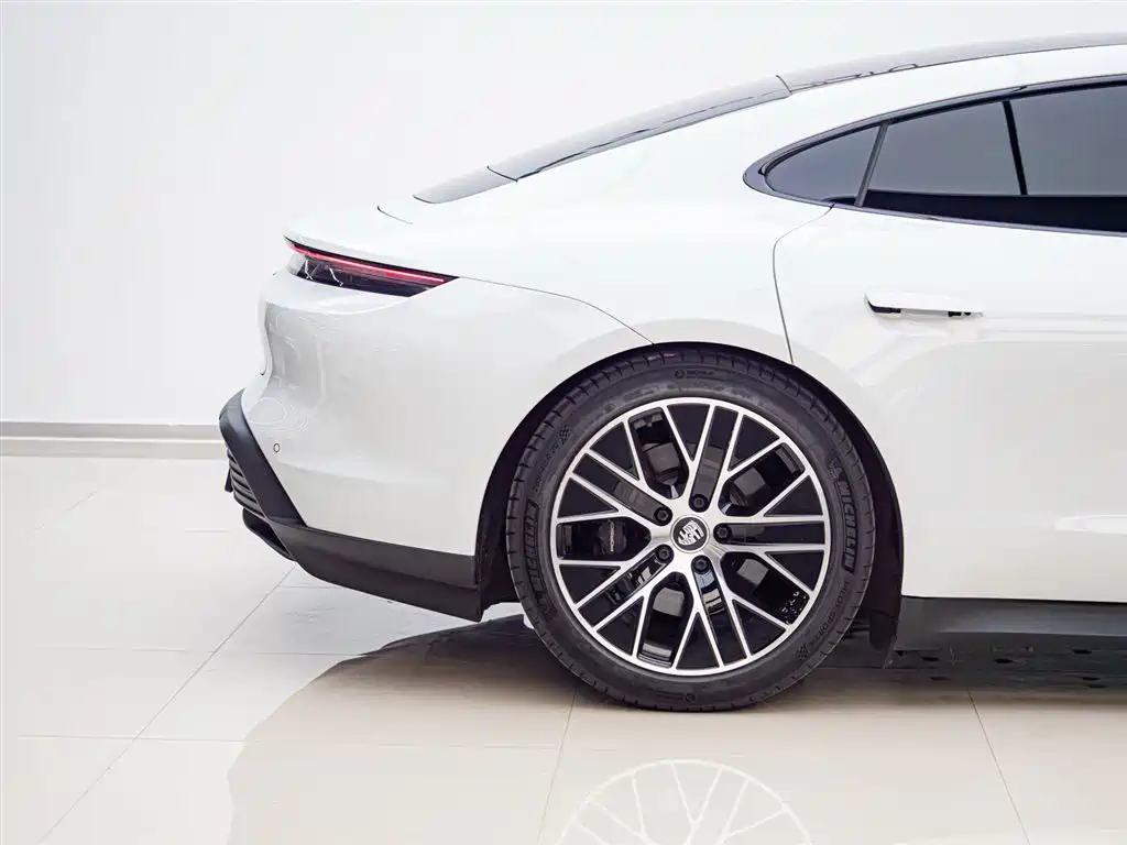 Taycan 2022 facelift Taycan купить на сайте DeffCars