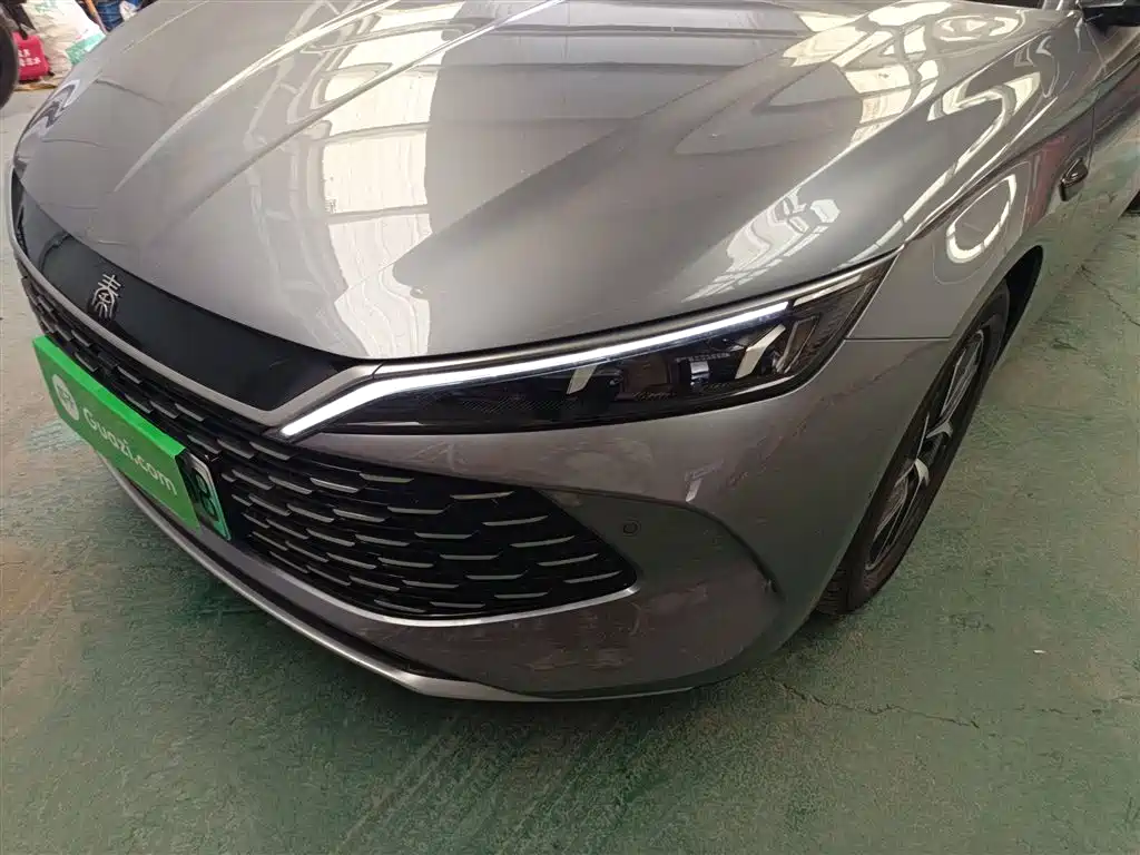 Qin L 2025 DM-i Smart Driving Edition 80KM Transcendent Type купить на сайте DeffCars