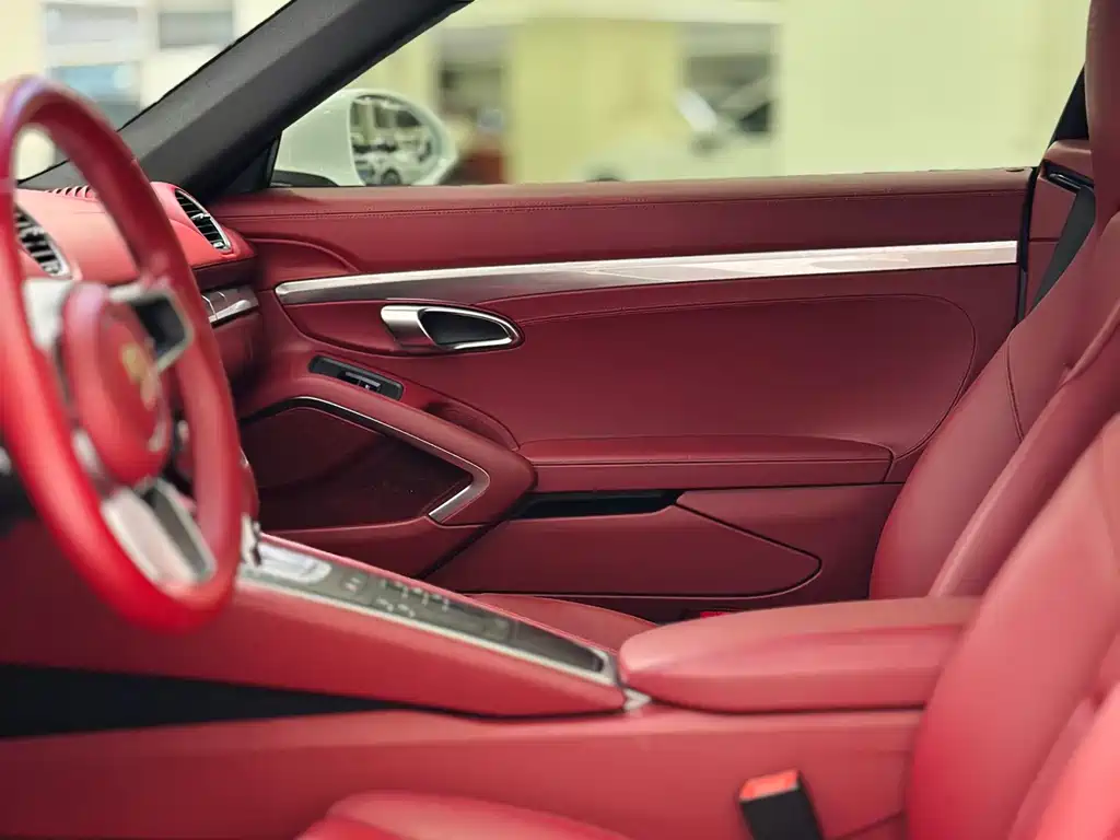 Porsche 718 2018 Cayman 2.0T купить на сайте DeffCars