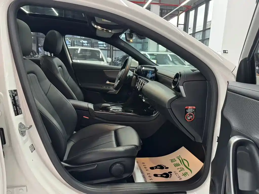 Mercedes-Benz A-Class 2021 A 180 L Sports Sedan купить на сайте DeffCars