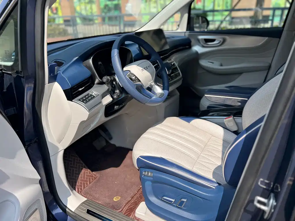 Roewe iMAX8 2021 400TGI Supreme Series Supreme Edition купить на сайте DeffCars