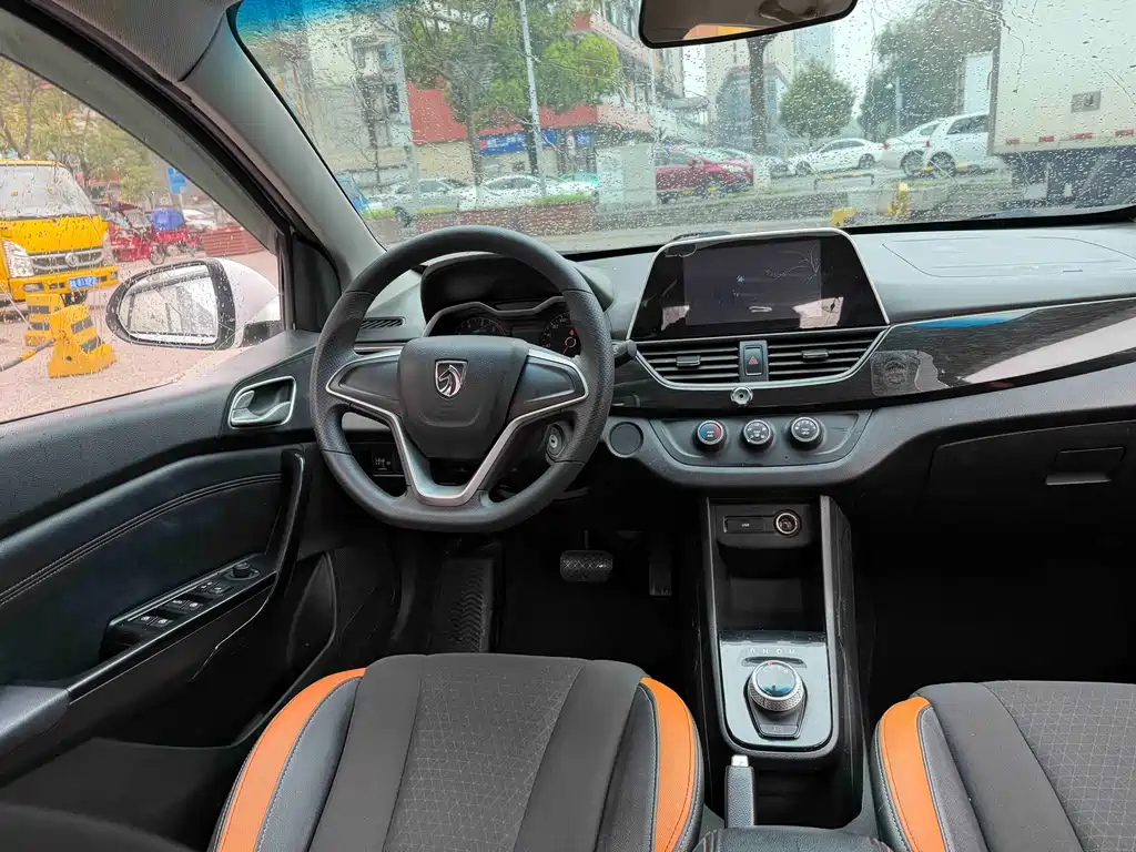 Baojun 310 2017 1.5L automatic fashion model купить на сайте DeffCars