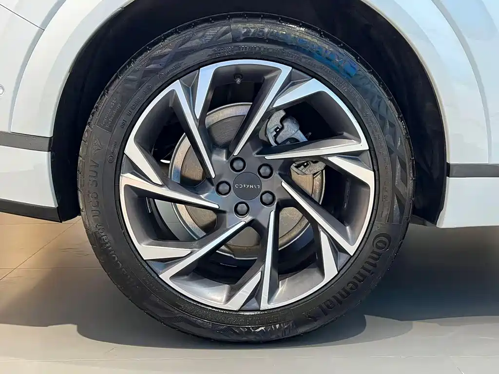 Lynk & Co 09 2021 2.0T Halo six-seater купить на сайте DeffCars