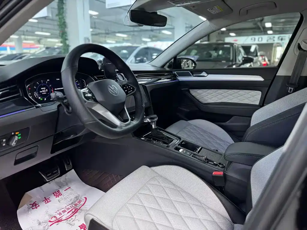 Magotan 2025 model 330TSI DSG luxury model купить на сайте DeffCars