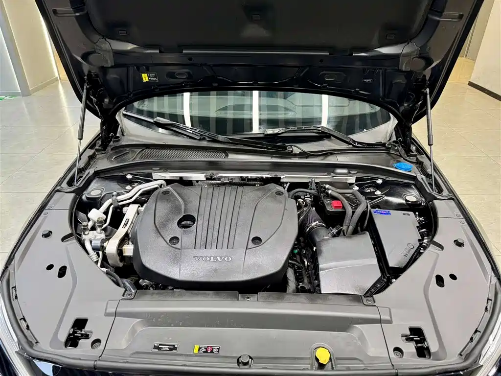 Volvo S90 2024 B5 Zhiyuan Luxury Edition купить на сайте DeffCars