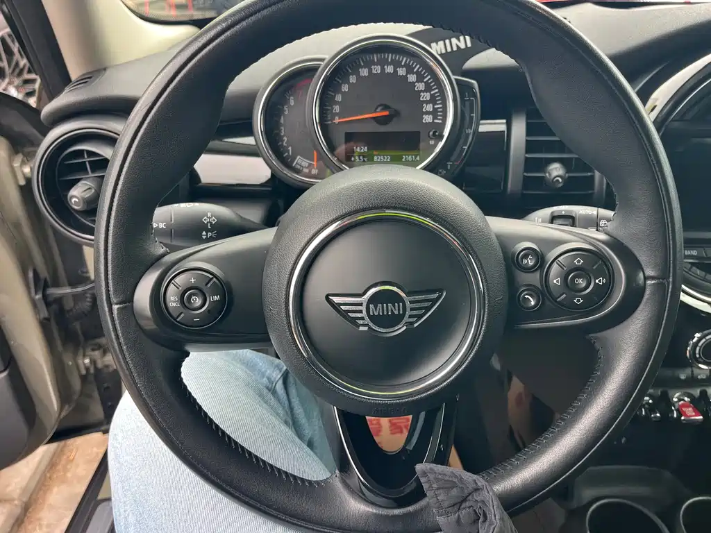 MINI 2018 1.5T COOPER Classic Five-Door Edition купить на сайте DeffCars