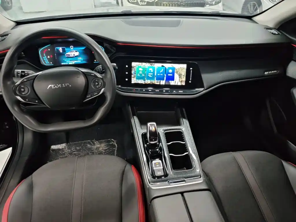 Yixuan max 2023 1.5T Ultra Daddy Edition купить на сайте DeffCars