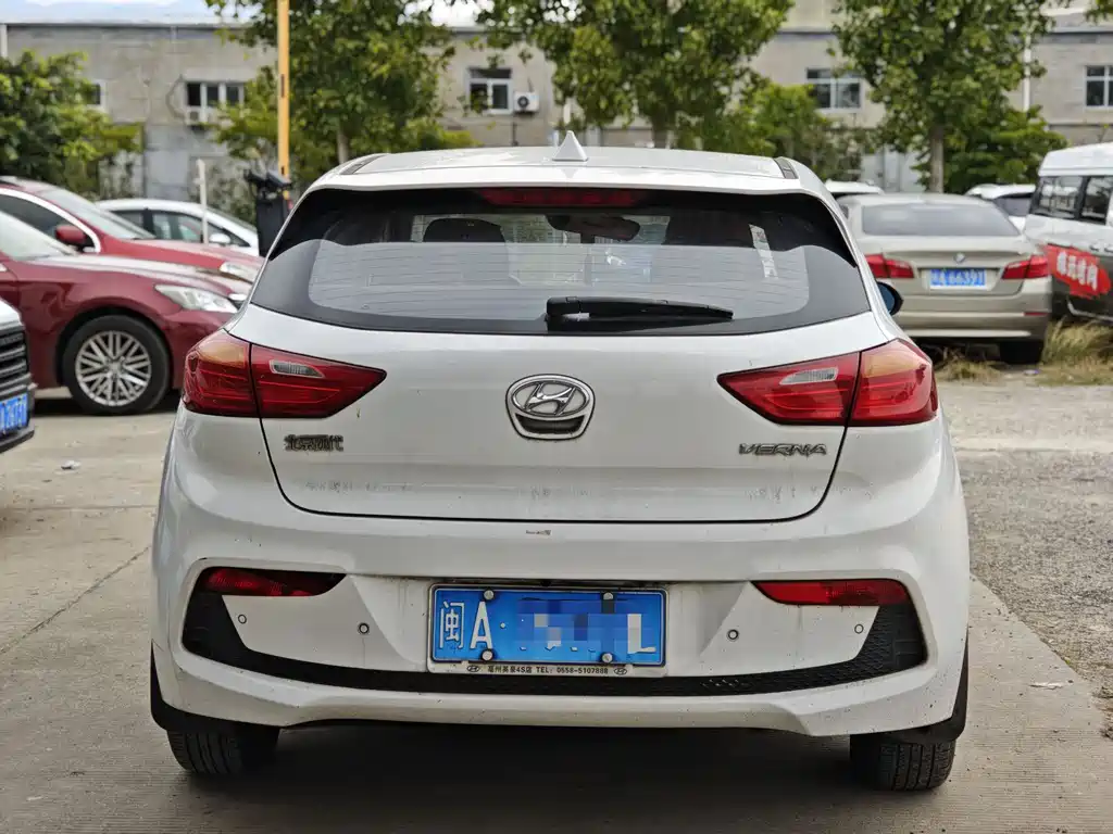 Yuena RV 2017 1.4L Manual Cool Version GLS National V купить на сайте DeffCars