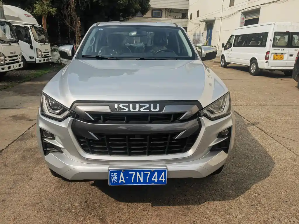 Lingtuo 2023 2.5T automatic two-wheel drive diesel pilot version long axis купить на сайте DeffCars
