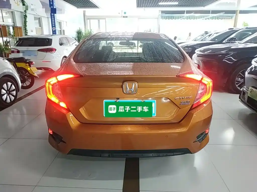 Civic 2016 220TURBO CVT Deluxe Edition купить на сайте DeffCars