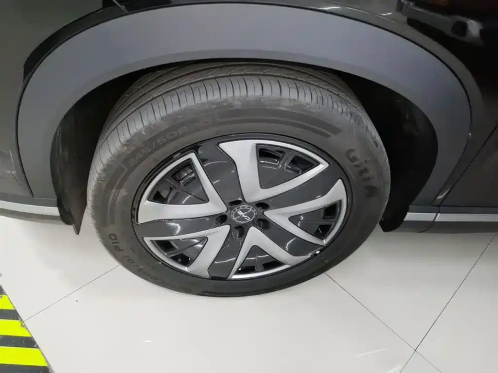 Hiace 07 DM-i 2025 150 Pilot+ Edition купить на сайте DeffCars