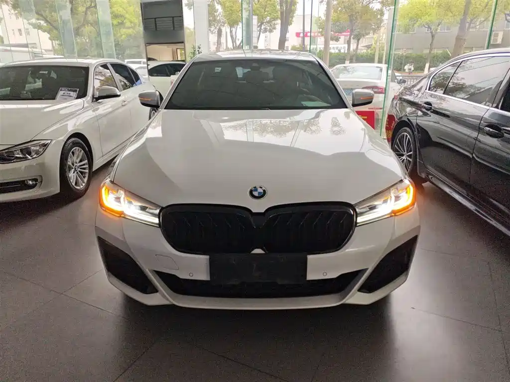 BMW 5 Series 2022 facelift 525Li M Sports Package купить на сайте DeffCars
