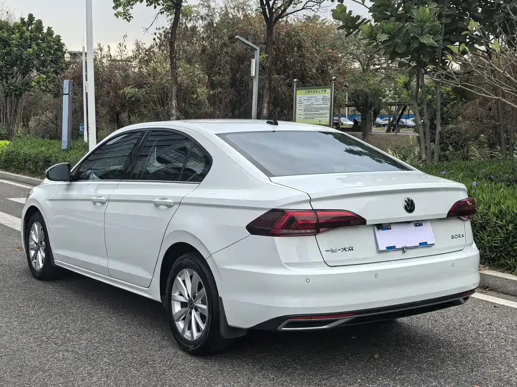 Bora 2021 1.5L automatic comfort intelligent connected version купить на сайте DeffCars
