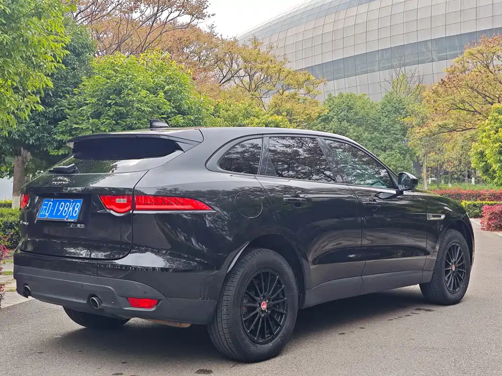 Jaguar F-PACE 2018 2.0T four-wheel drive R-Sport sports version купить на сайте DeffCars