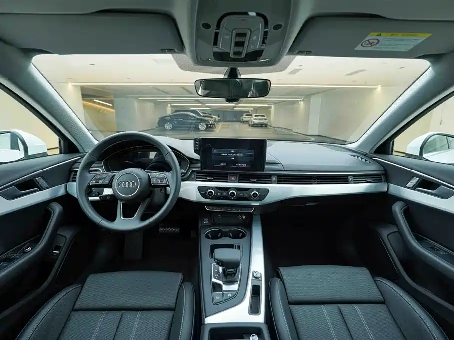 Audi A4L 2024 40 TFSI Fashionable and Dynamic купить на сайте DeffCars