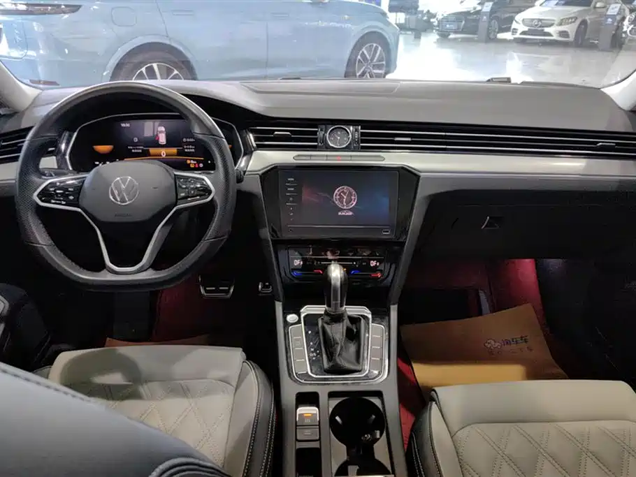 Magotan 2023 2 million commemorative edition 330TSI DSG leading model купить на сайте DeffCars