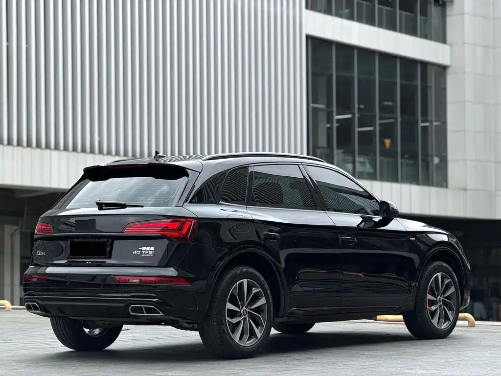 Audi Q5L 2024 40 TFSI luxury and dynamic model купить на сайте DeffCars