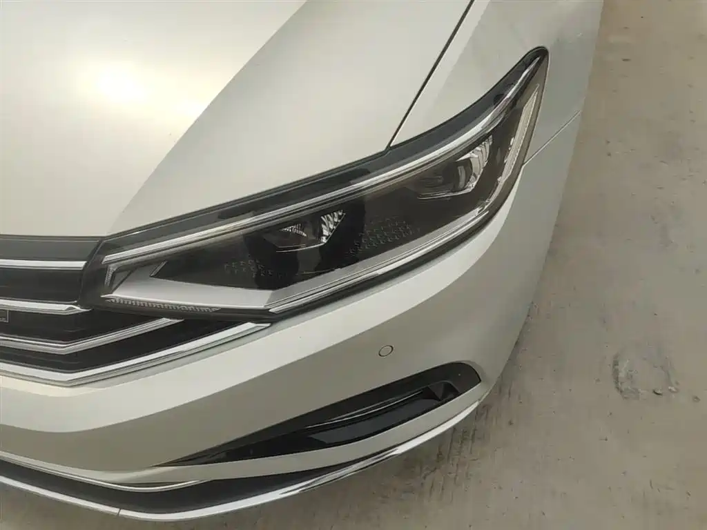 Magotan 2020 330TSI DSG leading model купить на сайте DeffCars