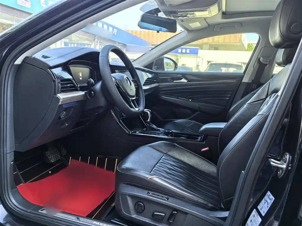 Passat 2019 330TSI Deluxe Edition National VI купить на сайте DeffCars