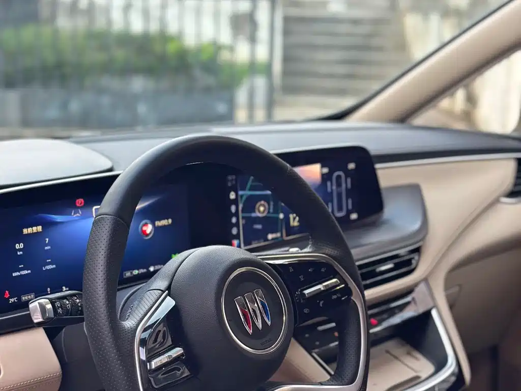 Buick GL8 New Energy 2025 Lu Shang Exclusive Edition купить на сайте DeffCars