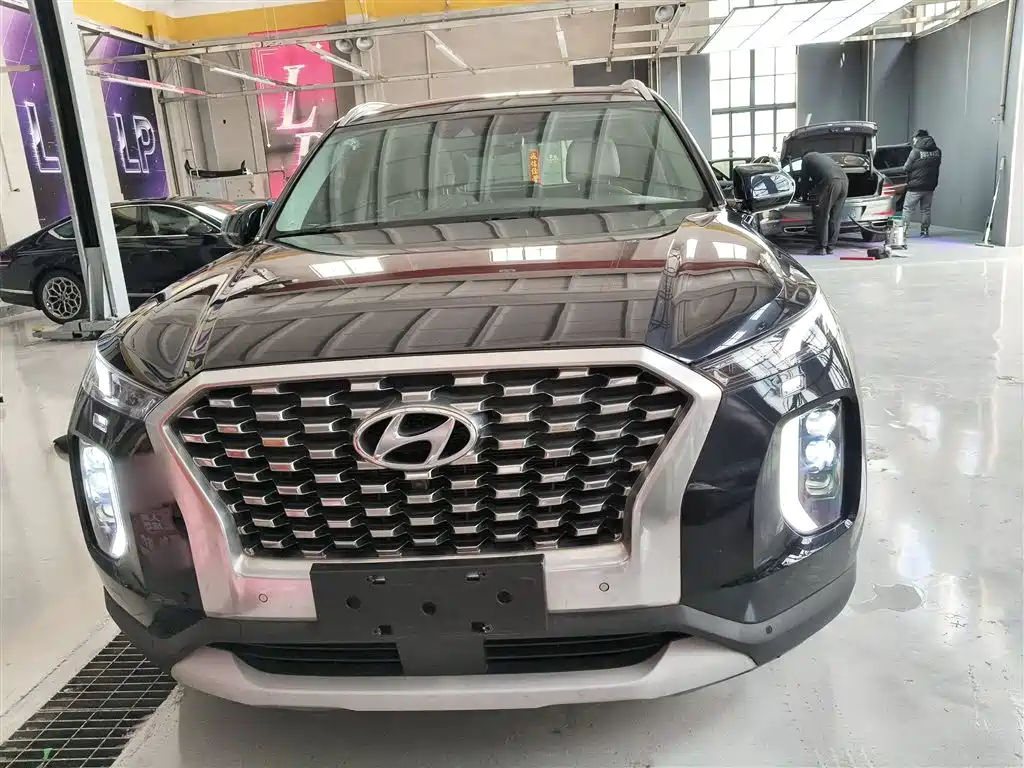 Paristi 2021 3.5L automatic four-wheel drive GLS купить на сайте DeffCars