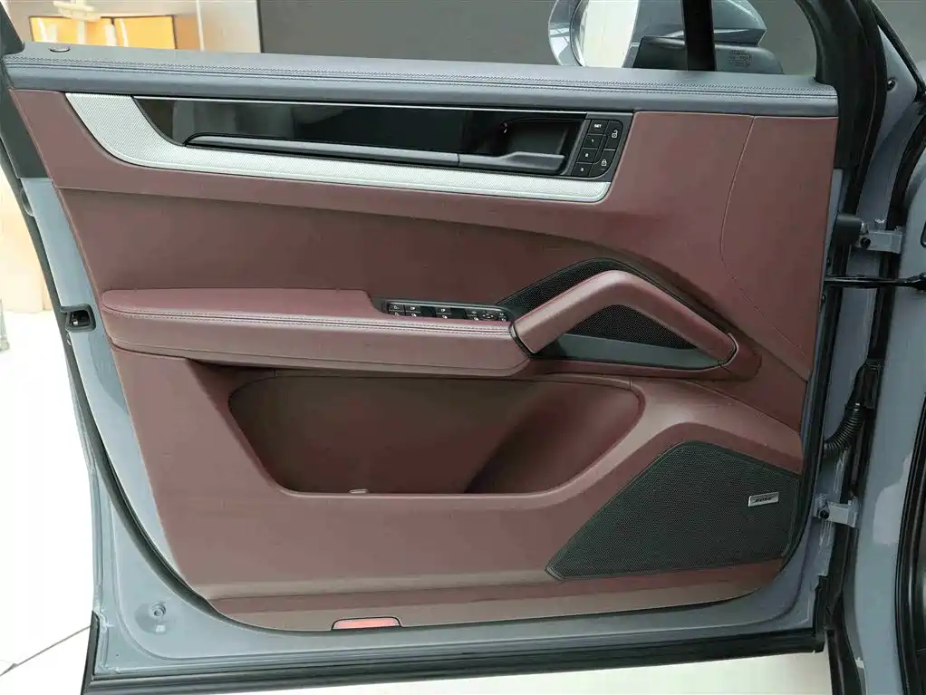 Cayenne 2024 Cayenne 3.0T купить на сайте DeffCars