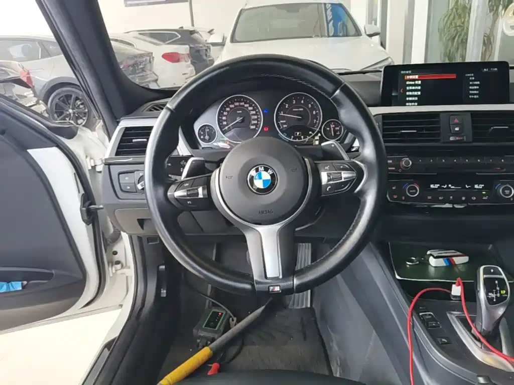 BMW 3 Series 2017 330i M Sports купить на сайте DeffCars