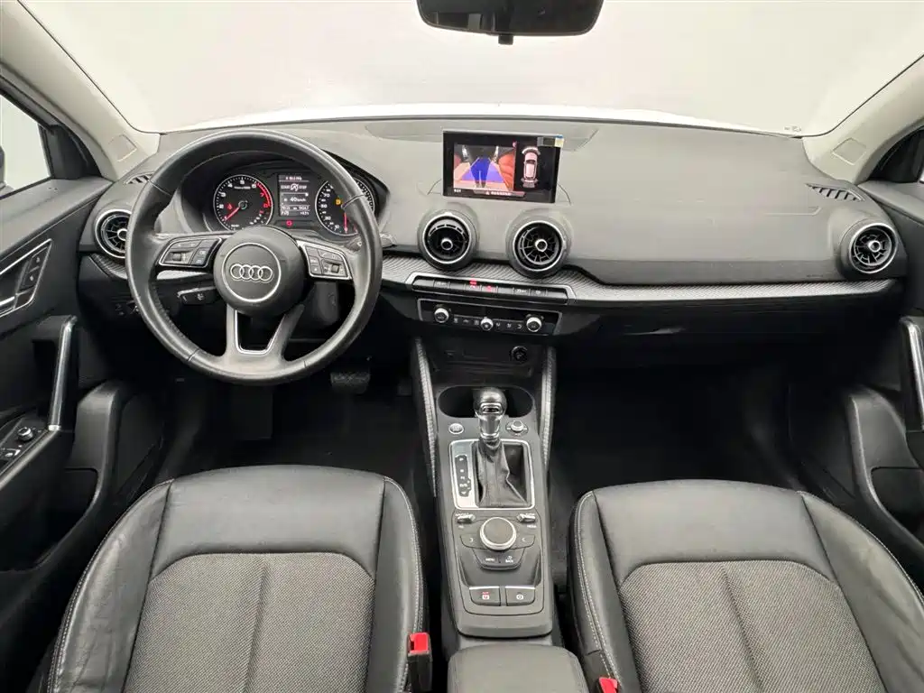 Audi Q2L 2020 35 TFSI fashionable and dynamic купить на сайте DeffCars