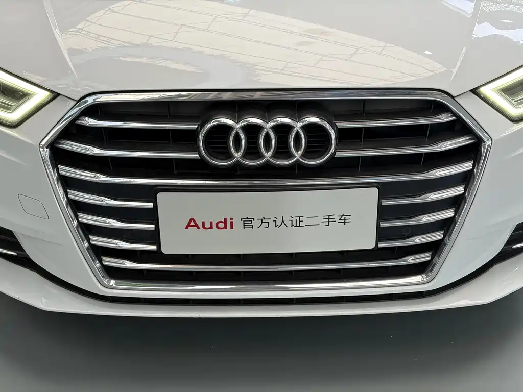 Audi A3 2018 30th Anniversary Model Sportback 35 TFSI Fashion Model купить на сайте DeffCars