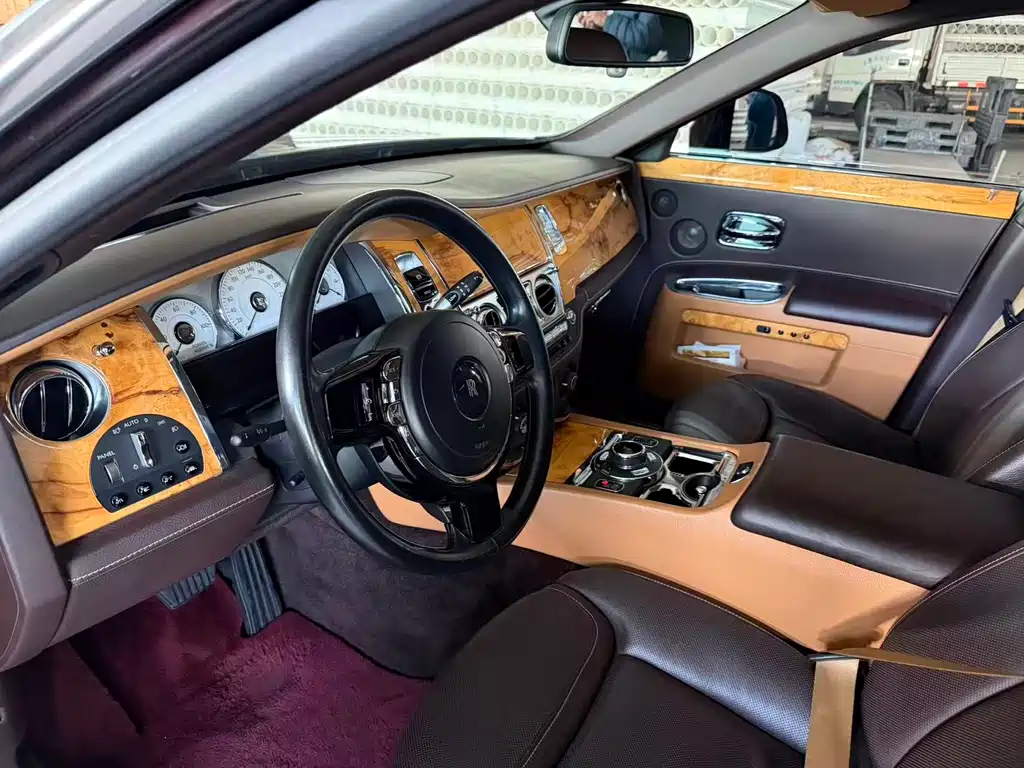 Ghost 2015 Series II Extended Edition купить на сайте DeffCars