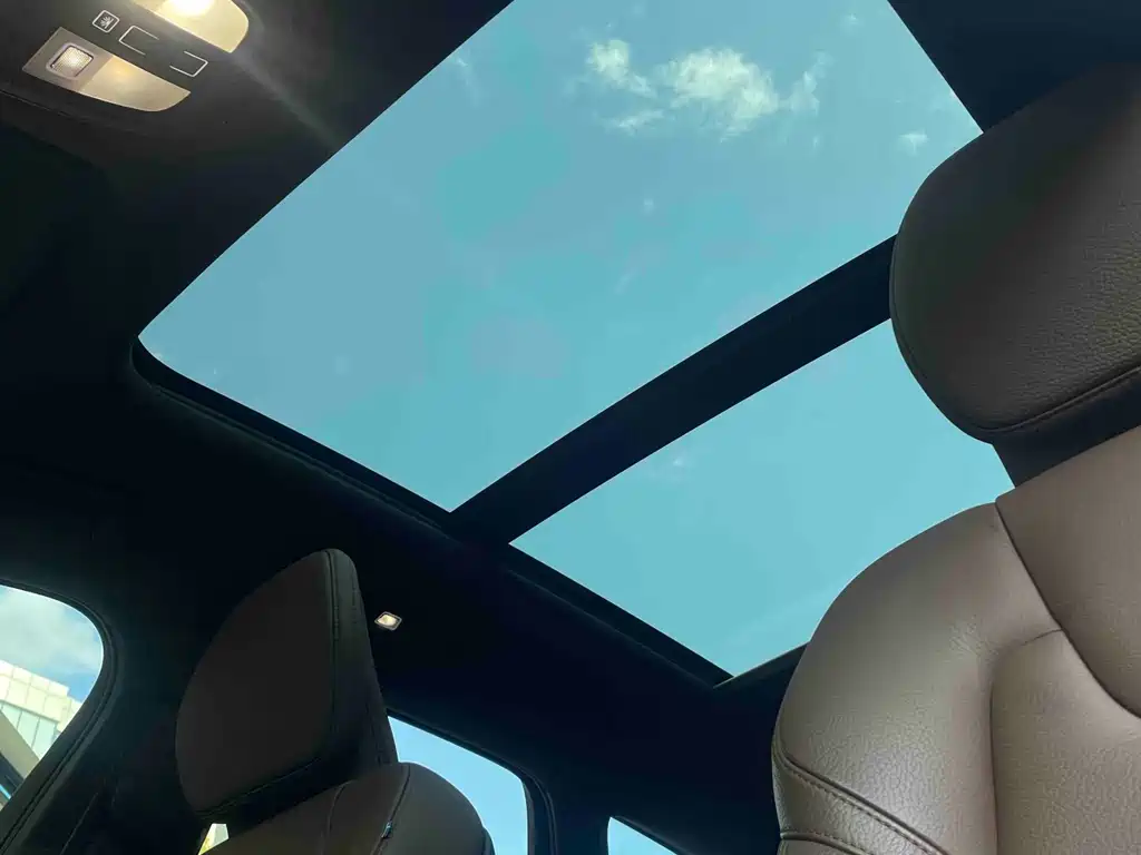 Volvo XC60 plug-in hybrid 2023 T8 plug-in hybrid long-range four-wheel drive Zhiyuan luxury version купить на сайте DeffCars