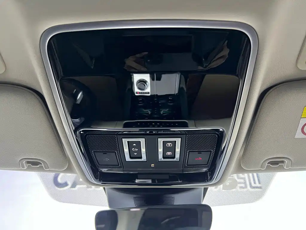Range Rover 2021 3.0 L6 Legend Extended Classic Edition купить на сайте DeffCars