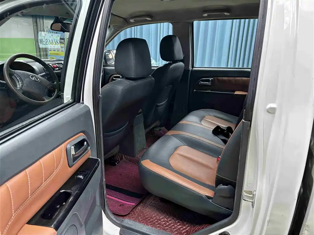 Fengjun 5 2017 2.4L European version gasoline two-wheel drive elite large double row 4G69S4N купить на сайте DeffCars