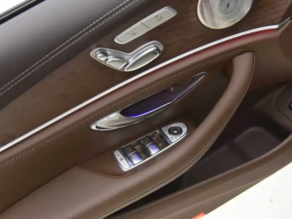 Mercedes-Benz E-Class 2022 E 300 L Luxury Model купить на сайте DeffCars