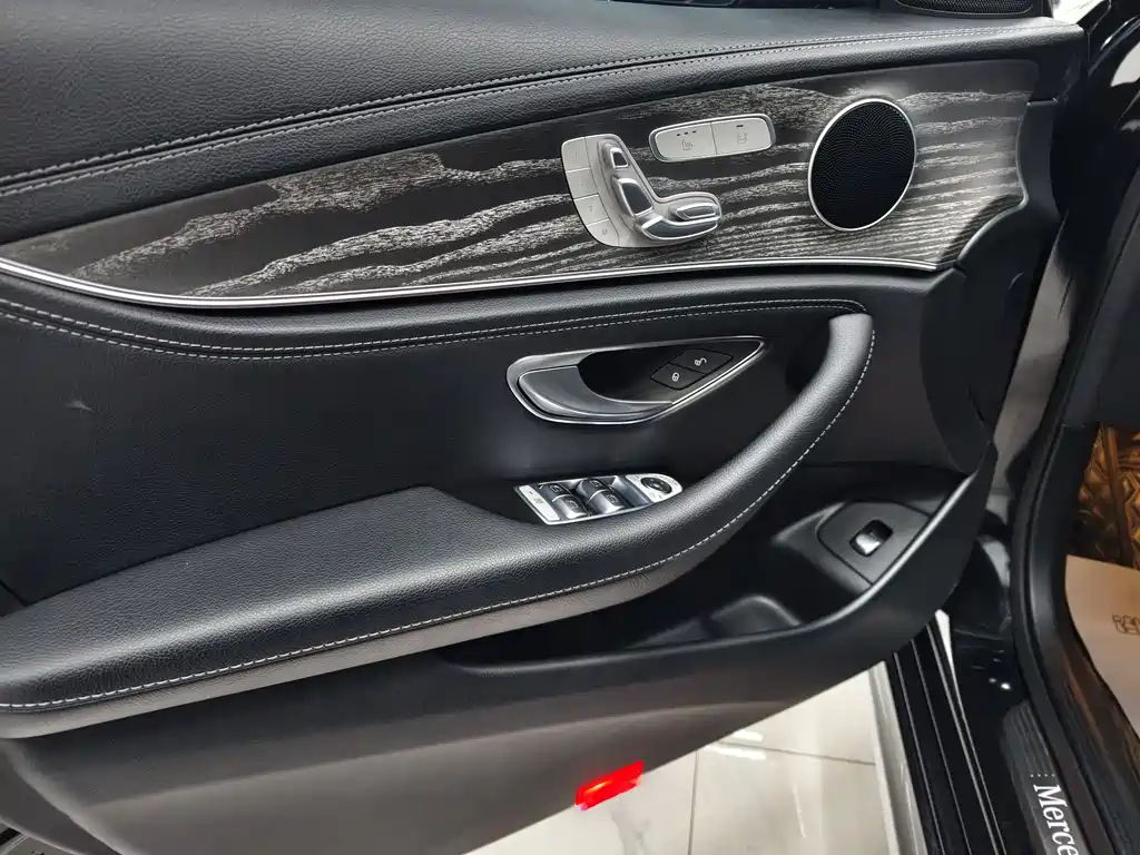 Mercedes-Benz E-Class 2022 E 300 L Sporty and Fashionable купить на сайте DeffCars