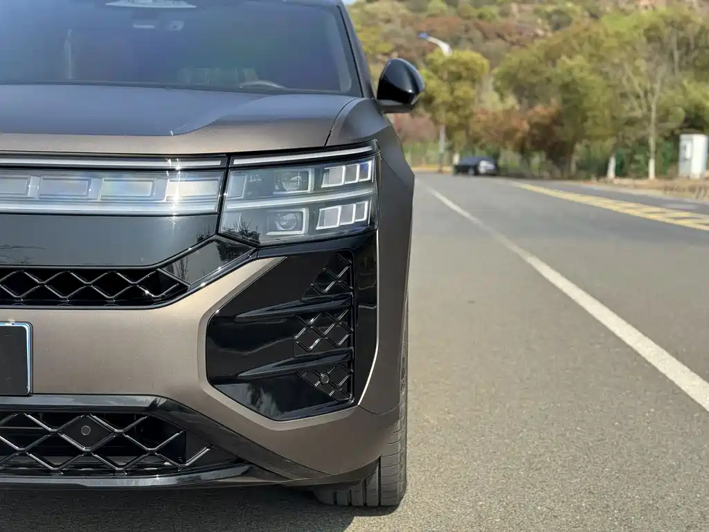 Touron 2025 Touron Pro 450TSI four-wheel drive peak version купить на сайте DeffCars