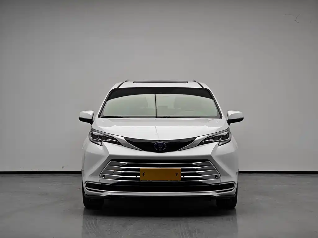 SIENNA 2021 2.5L Hybrid Platinum Edition купить на сайте DeffCars