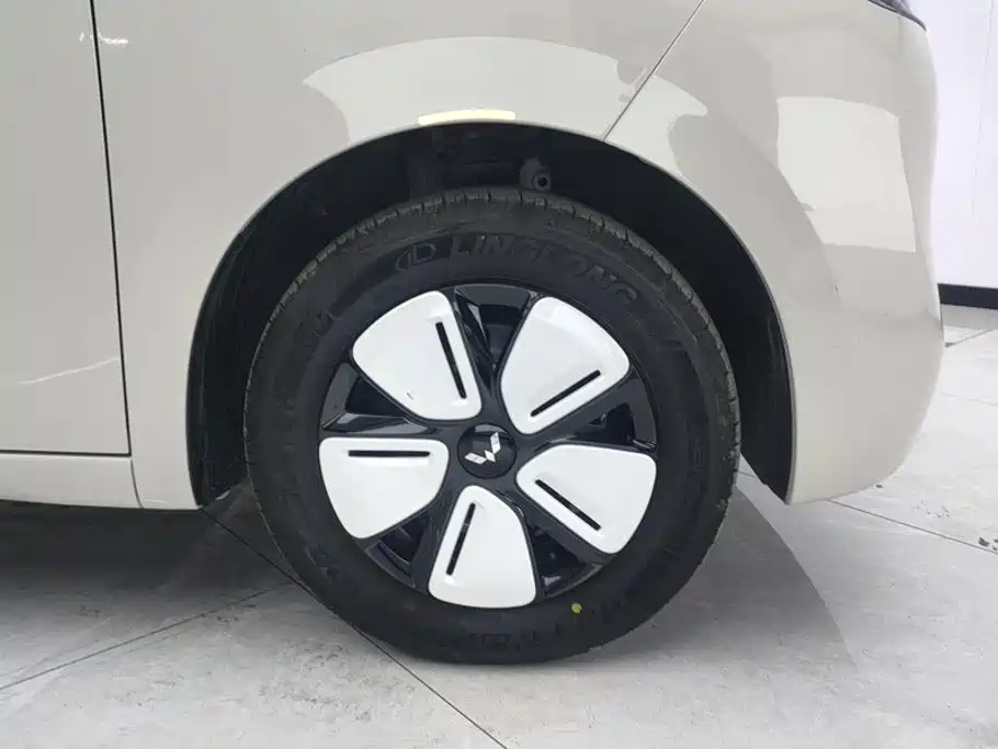 Hongguang MINIEV 2025 fourth-generation four-door advanced version купить на сайте DeffCars