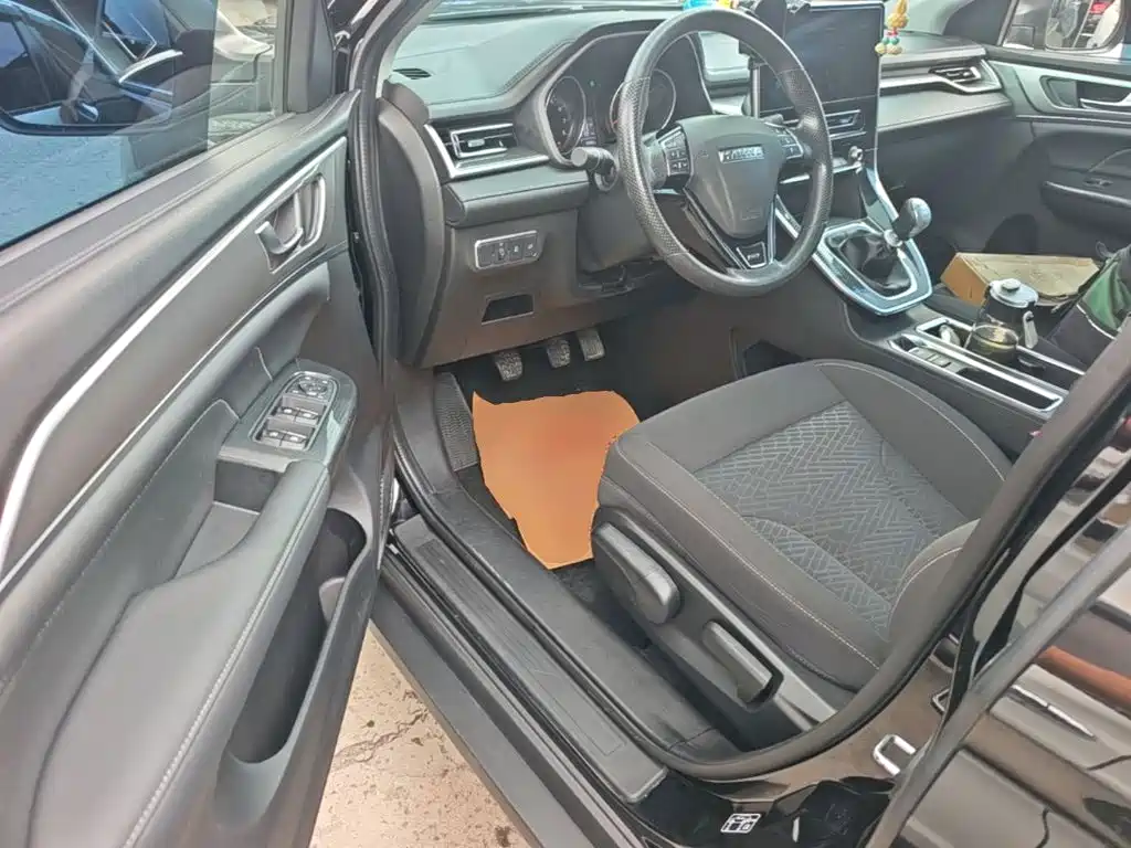 HAVAL M6 2023款 PLUS 1.5T 手动精英智联型 купить на сайте DeffCars