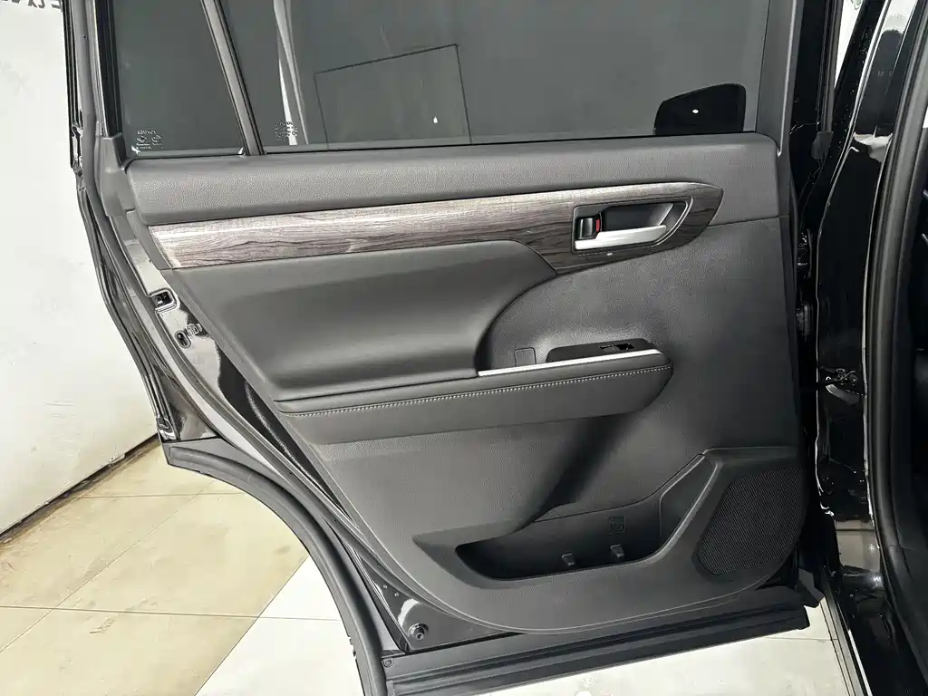 Highlander 2024 380T four-wheel drive premium version 7 seats купить на сайте DeffCars