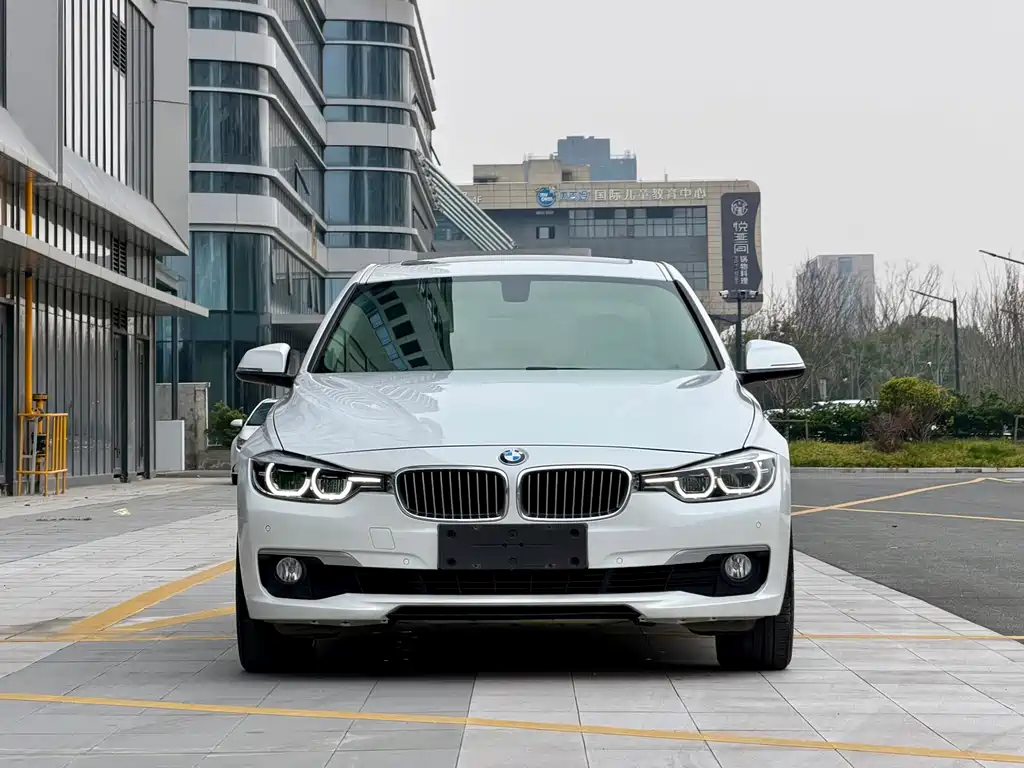 BMW 3 Series 2018 320Li Fashion Model купить на сайте DeffCars