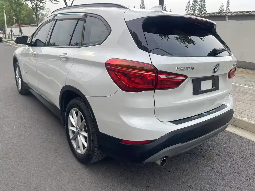 BMW X1 2018 sDrive18Li Exclusive Model купить на сайте DeffCars