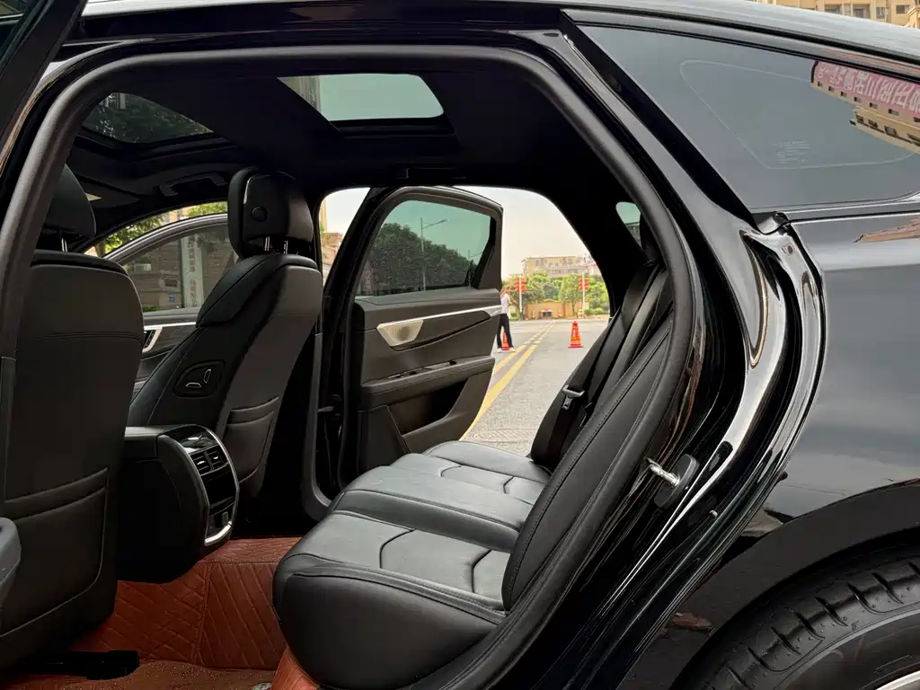 Cadillac CT6 2023 28T luxury model купить на сайте DeffCars