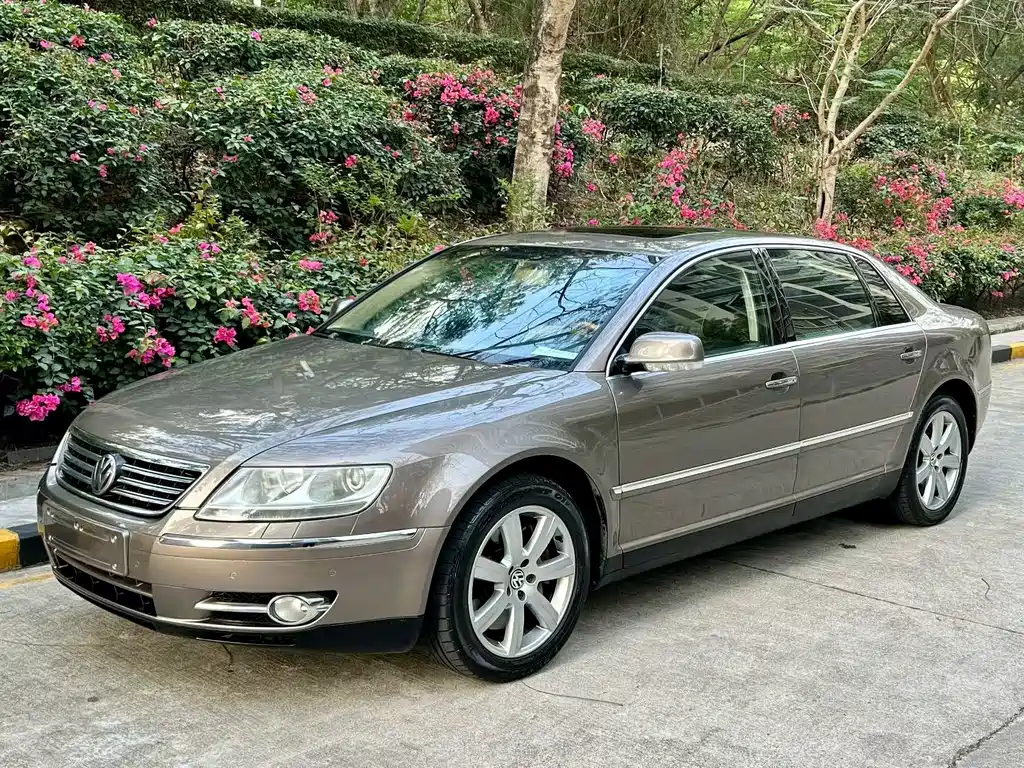 Phaeton 2009 3.6L V6 5-seat extended luxury version купить на сайте DeffCars