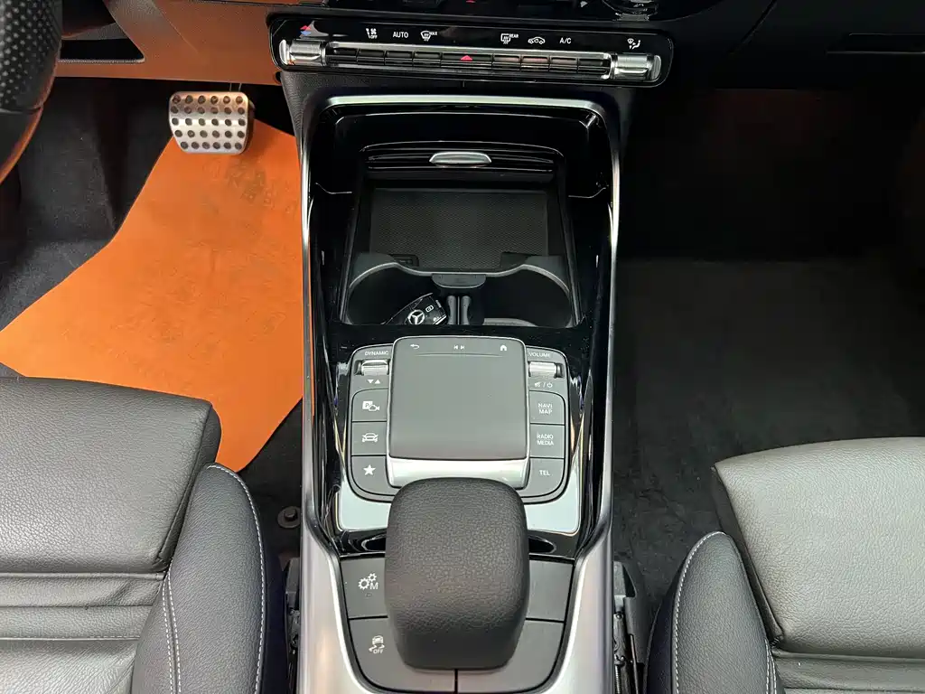 Mercedes-Benz A-Class AMG 2022 AMG A 35 L 4MATIC купить на сайте DeffCars