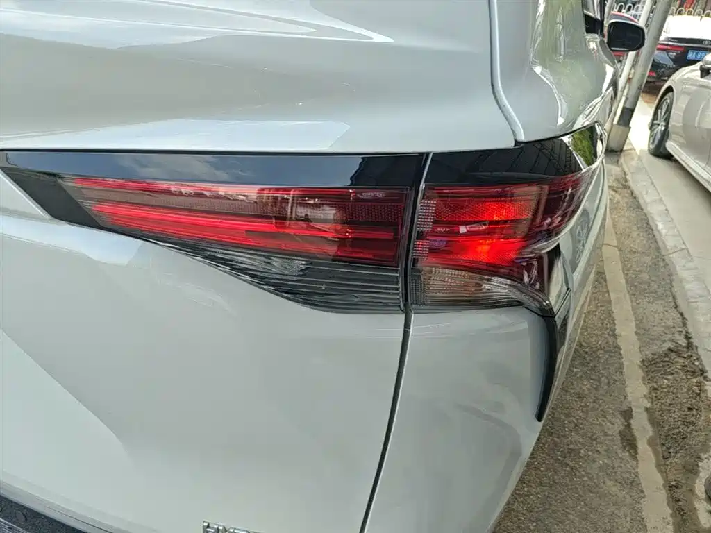Grevia 2023 2.5L Hybrid Luxury Edition купить на сайте DeffCars
