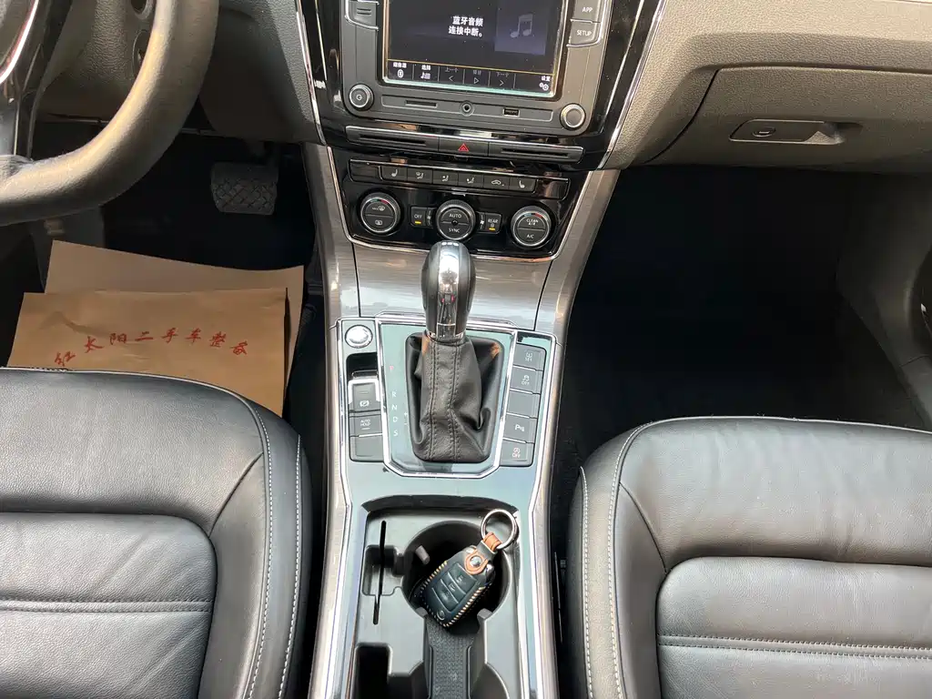 Passat 2017 330TSI DSG Premium Edition купить на сайте DeffCars